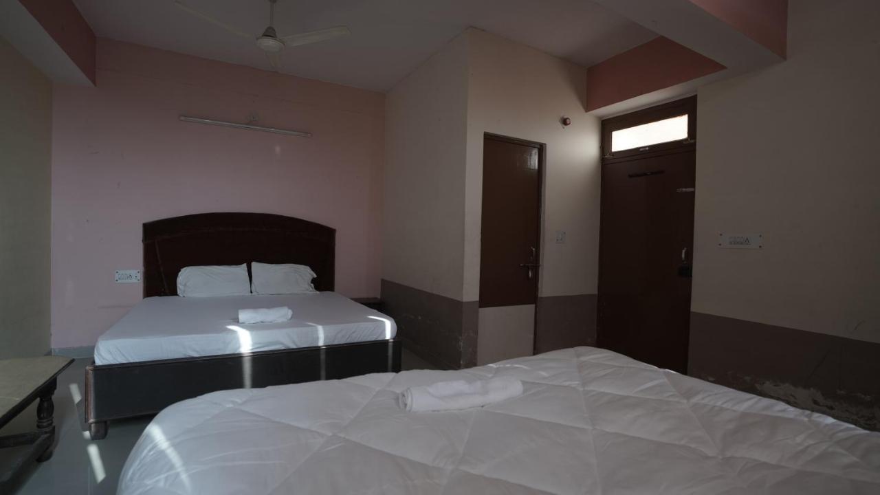 Hotel Mohan By Wb Inn Agra  Exterior foto